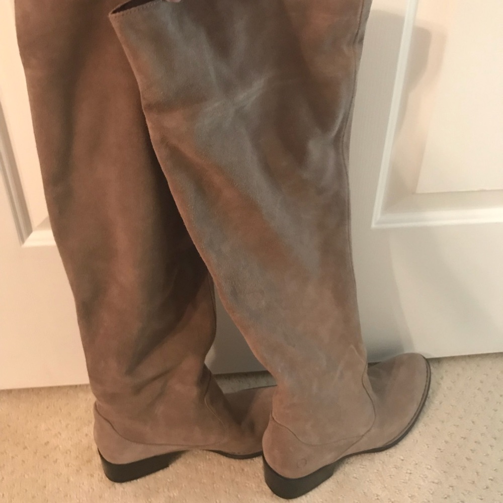 NEVER WORN suede Born knee high boots size 8.5